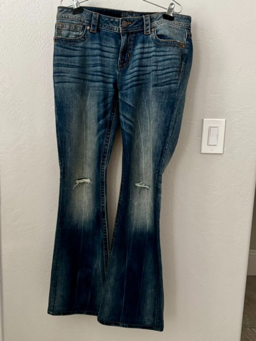 Miss Me Mid Rise Boot Jeans Size 31